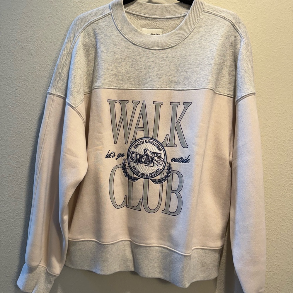 Women’s Abercrombie & Fitch Cream/Grey Walk Club Sweater